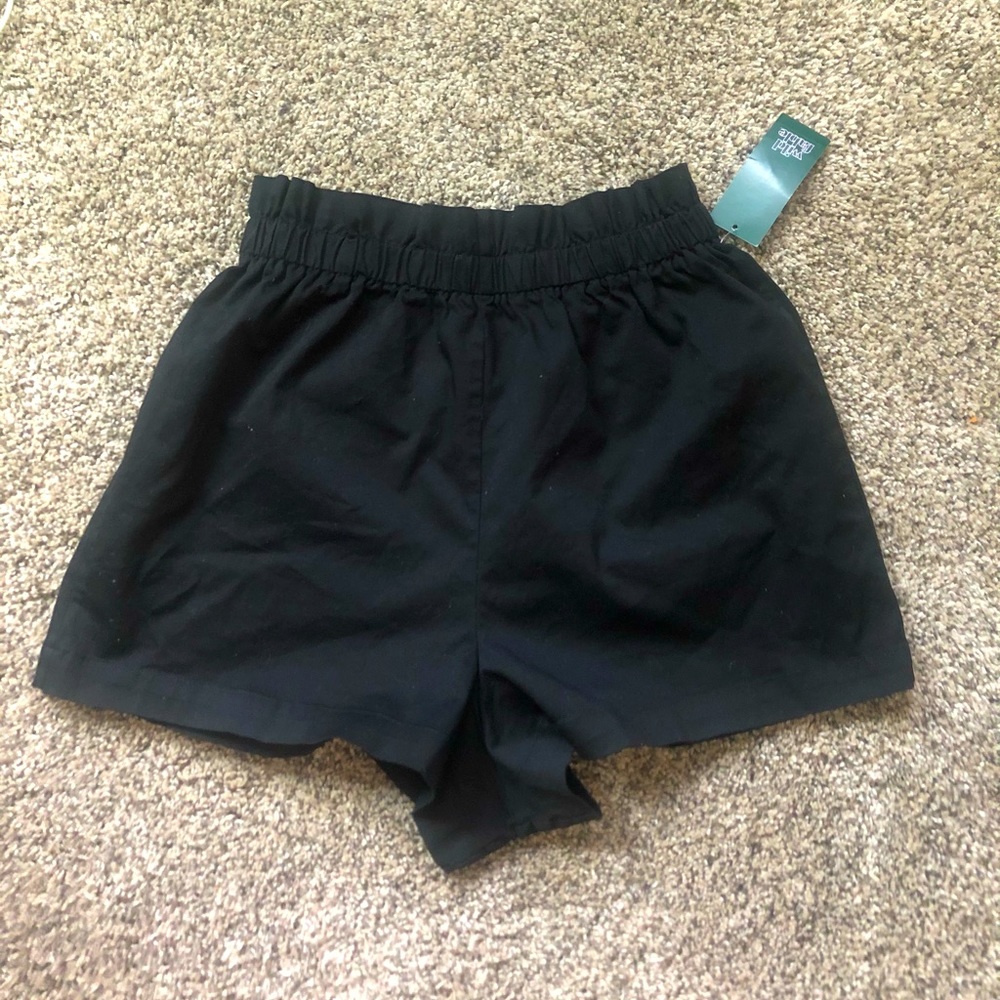 NWT Size M Wild Fable Paper Bag Shorts Black